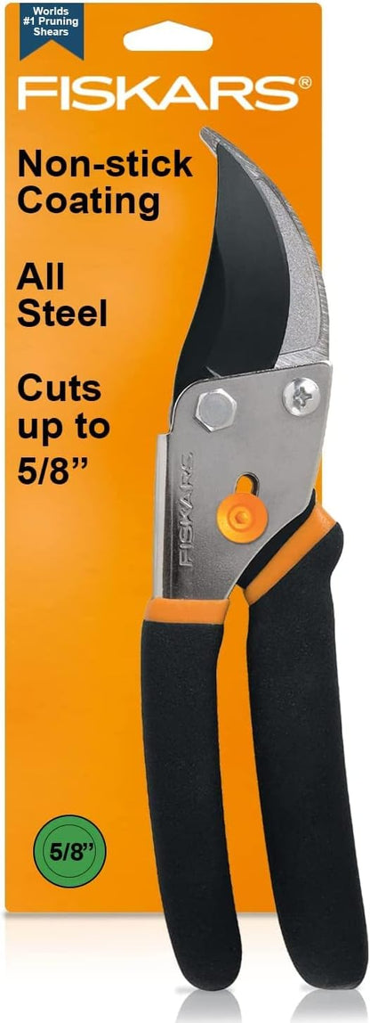 Fiskars 2-Piece Garden Tool Set, Folding Hand Saw & Pruning Shears